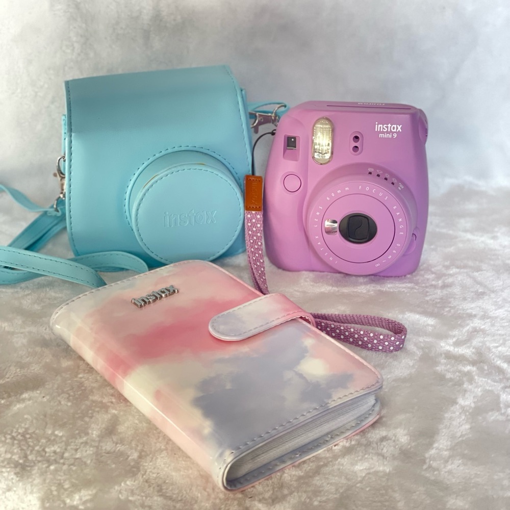 Fujifilm Instax Mini 9 Instant Camera, case and photo album included
